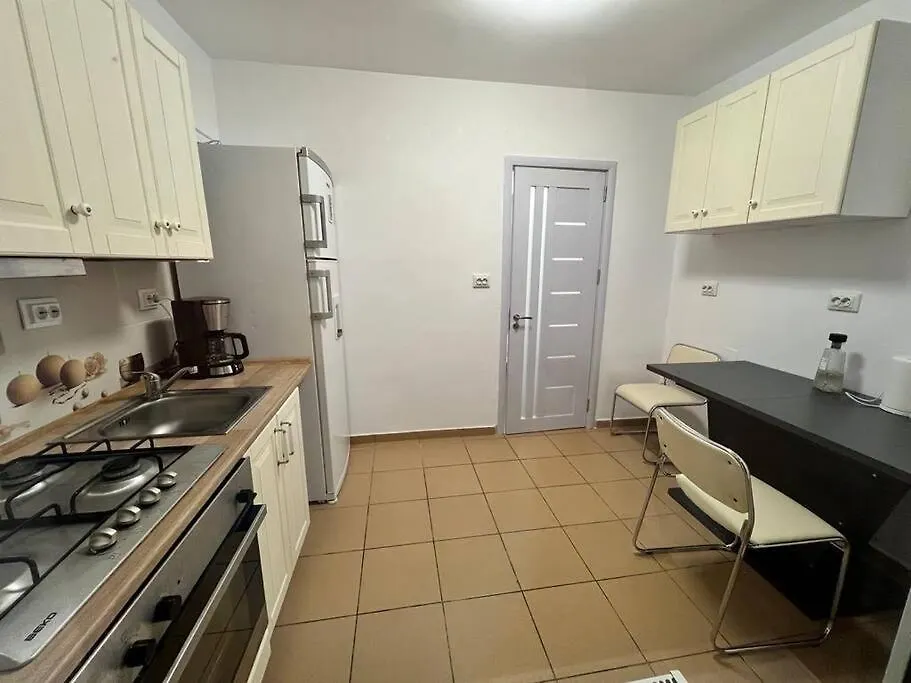 شقة Bucharest Central & Spacious 3Br 3Ba Family Apt