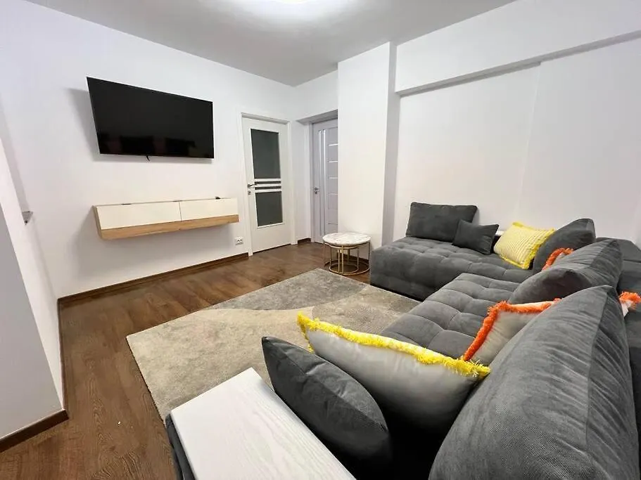 Bucharest Central & Spacious 3Br 3Ba Family Apt